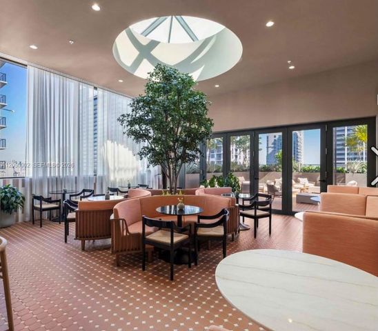 11 NE 6th St 1506, Miami, FL 33132