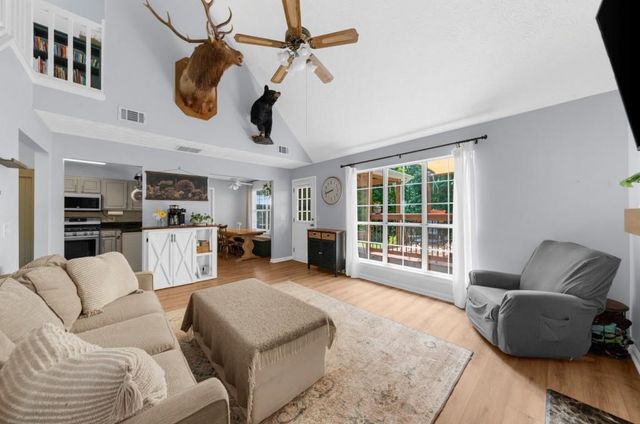 503 E Lake Court, Woodstock, GA 30188