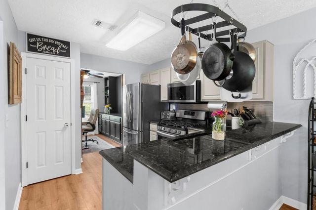503 E Lake Court, Woodstock, GA 30188