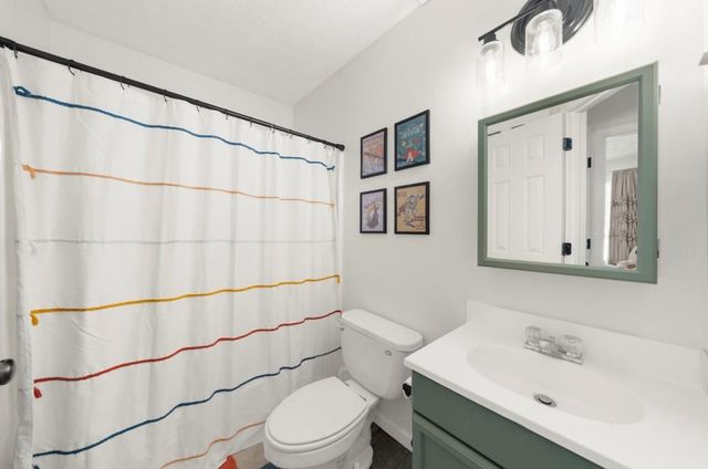 503 E Lake Court, Woodstock, GA 30188