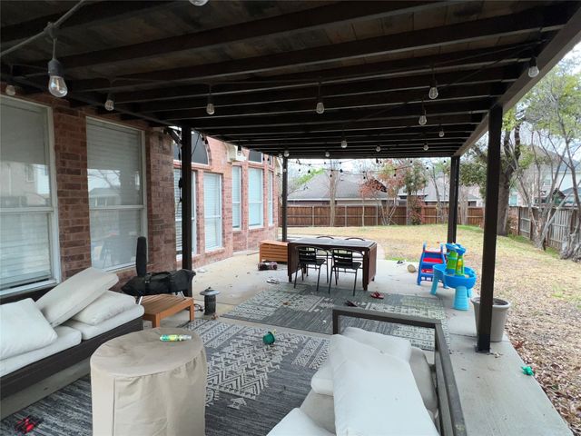 5 Parkway Court, Trophy Club, TX 76262