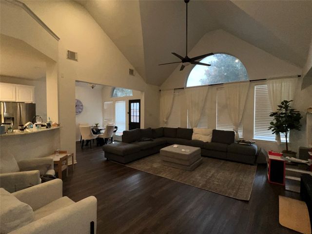 5 Parkway Court, Trophy Club, TX 76262