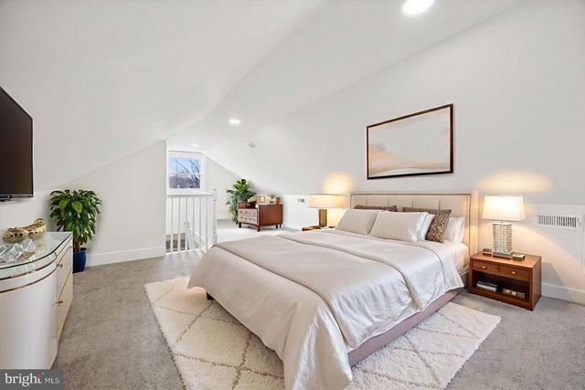 925 UNION AVE, Pennsauken, NJ 08110