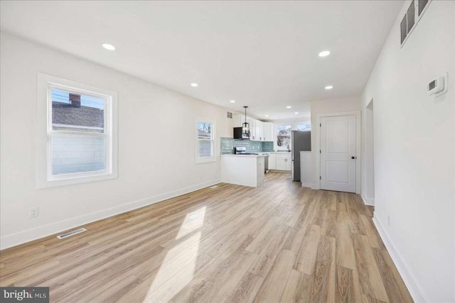 925 UNION AVE, Pennsauken, NJ 08110