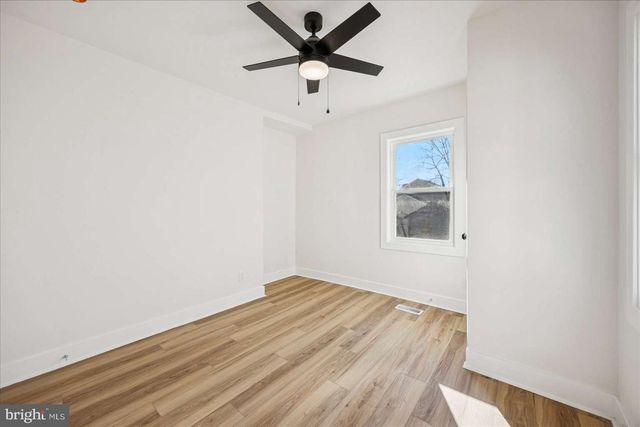 925 UNION AVE, Pennsauken, NJ 08110