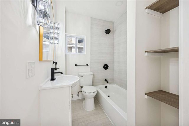 925 UNION AVE, Pennsauken, NJ 08110