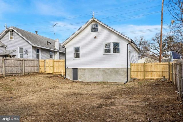 925 UNION AVE, Pennsauken, NJ 08110