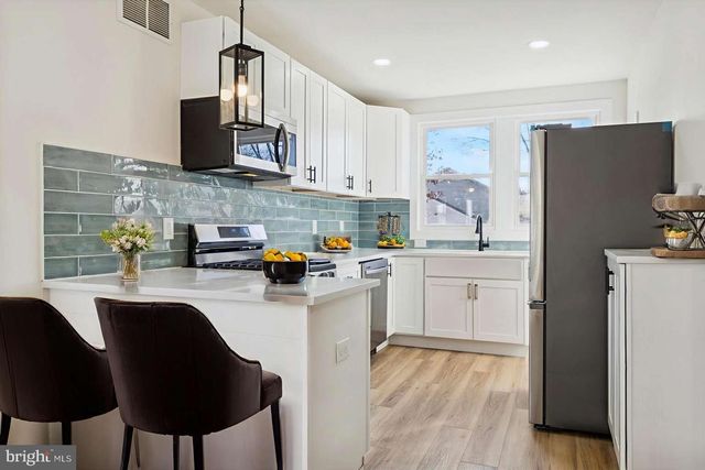 925 UNION AVE, Pennsauken, NJ 08110