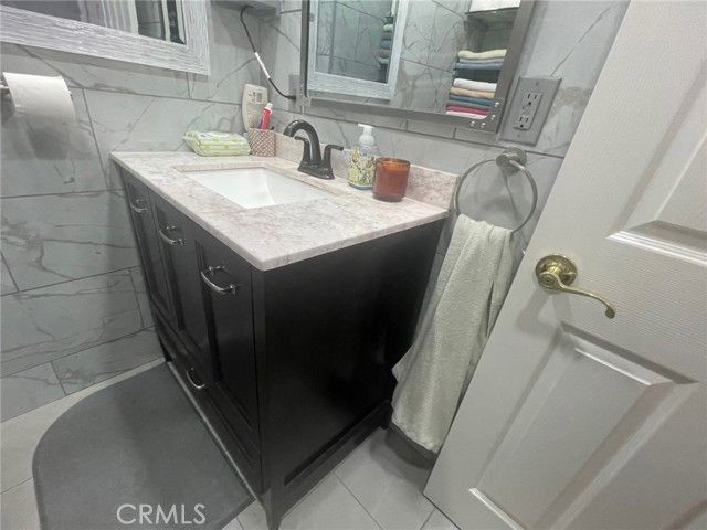 26326 Investors, Hemet, CA 92544