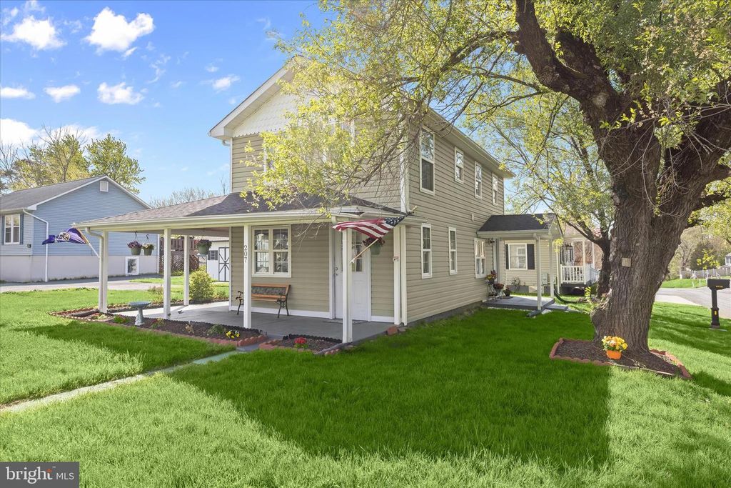 Image 2 of property listing at 207 MECHANICS VALLEY RD, North East, MD 21901