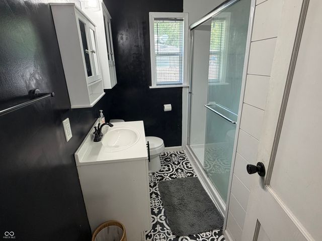 708 Charles Street, Chesterfield, IN 46017