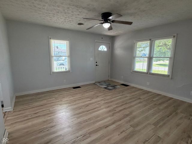 708 Charles Street, Chesterfield, IN 46017