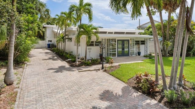 2224 Anchor Drive, Fort Lauderdale, FL 33316