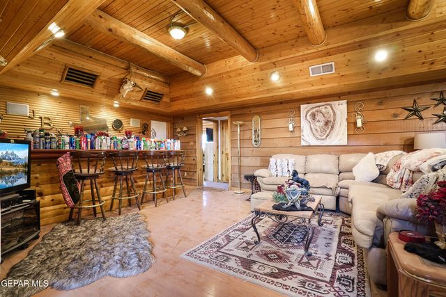 1100 S VINTON Road, Anthony, TX 79821