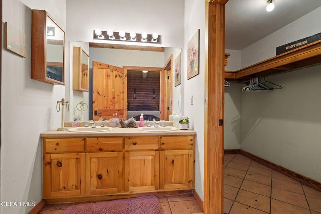 1100 S VINTON Road, Anthony, TX 79821