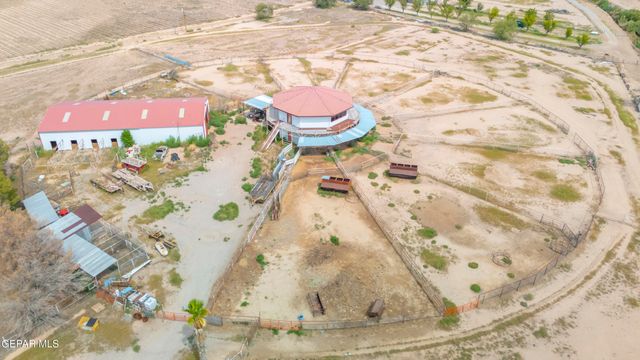 1100 S VINTON Road, Anthony, TX 79821