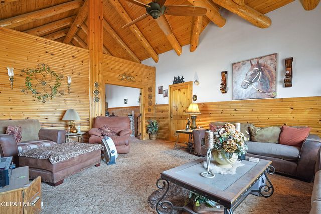 1100 S VINTON Road, Anthony, TX 79821