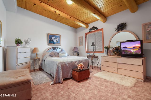 1100 S VINTON Road, Anthony, TX 79821