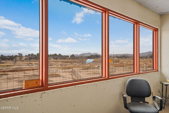 1100 S VINTON Road, Anthony, TX 79821