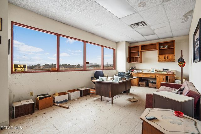 1100 S VINTON Road, Anthony, TX 79821