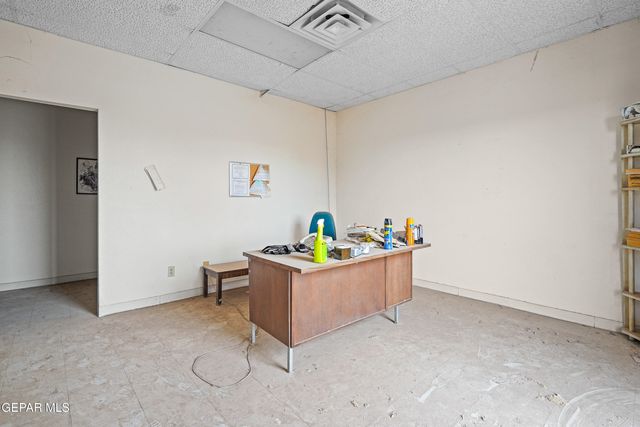 1100 S VINTON Road, Anthony, TX 79821