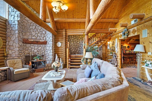 1100 S VINTON Road, Anthony, TX 79821