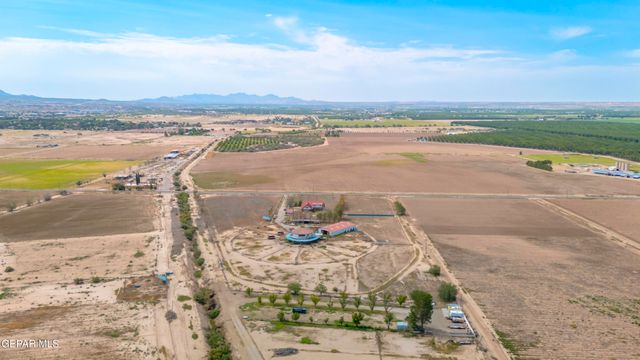 1100 S VINTON Road, Anthony, TX 79821