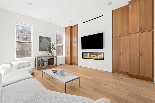 126 Marlborough Street, Boston, MA 02116