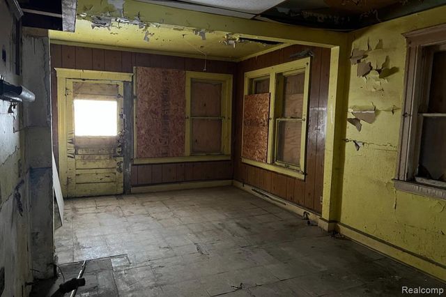 225 Farrand Park, Highland Park, MI 48203