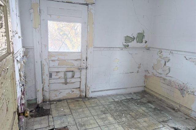 225 Farrand Park, Highland Park, MI 48203