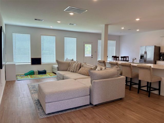2031 Iris Hills Lane, Crosby, TX 77532
