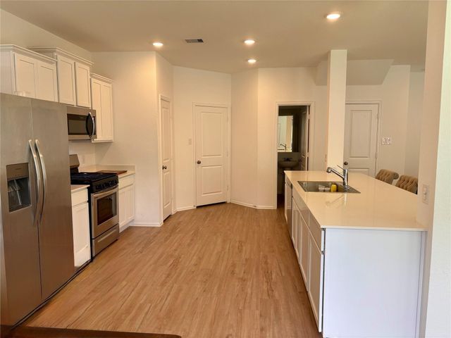 2031 Iris Hills Lane, Crosby, TX 77532