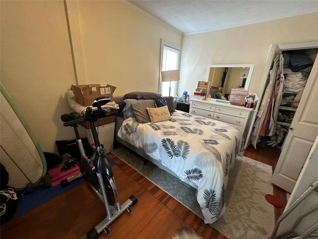 523 W Beech Street 1st Fl, Long Beach, NY 11561