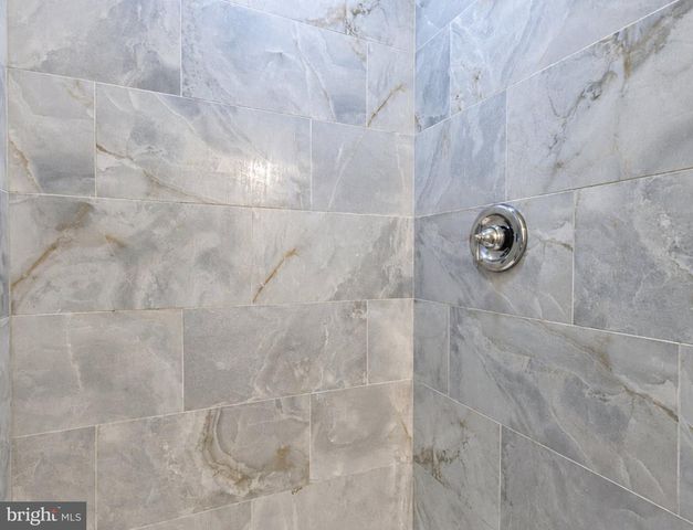 12113 FALLEN TIMBERS CIR, Hagerstown, MD 21740