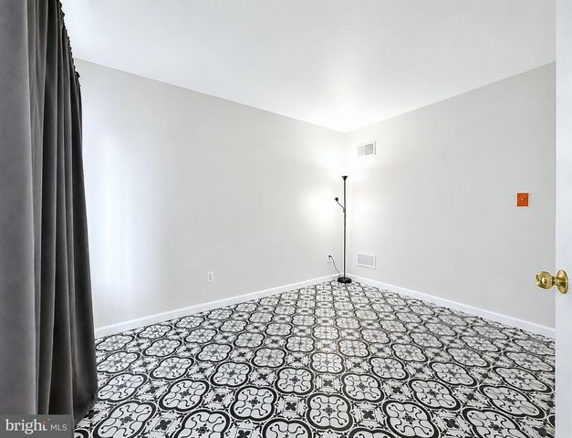 12113 FALLEN TIMBERS CIR, Hagerstown, MD 21740