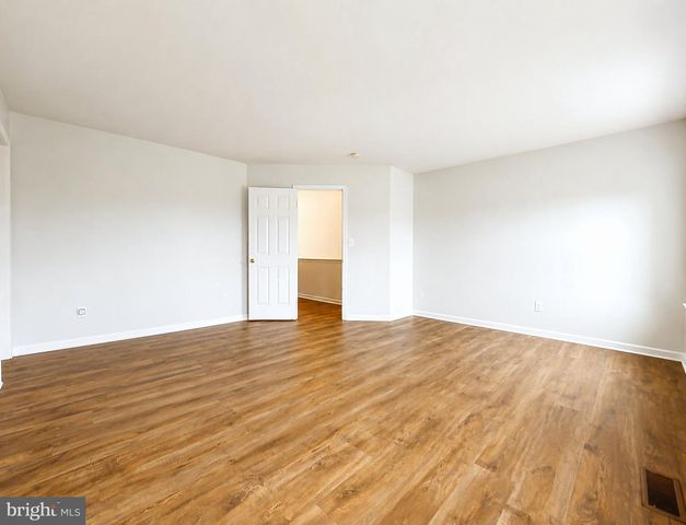 12113 FALLEN TIMBERS CIR, Hagerstown, MD 21740