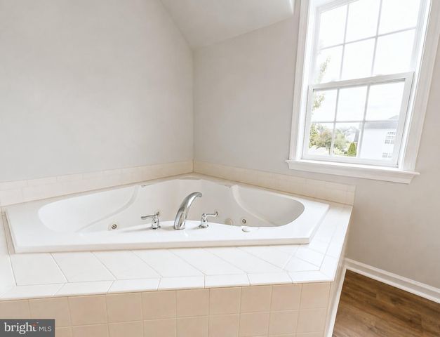 12113 FALLEN TIMBERS CIR, Hagerstown, MD 21740