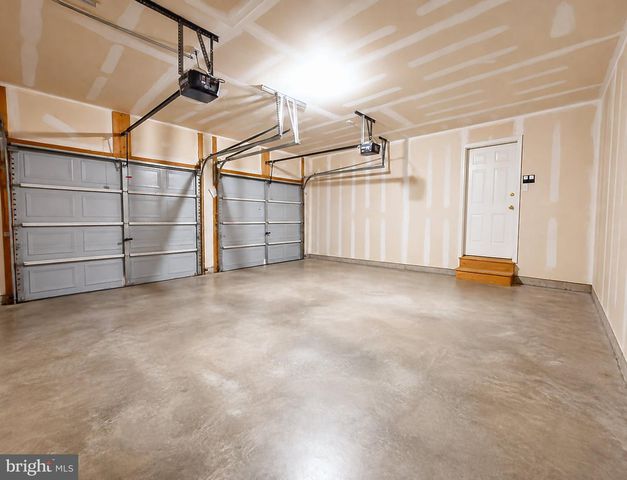 12113 FALLEN TIMBERS CIR, Hagerstown, MD 21740