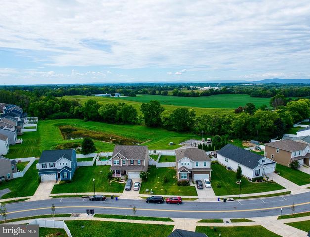 12113 FALLEN TIMBERS CIR, Hagerstown, MD 21740