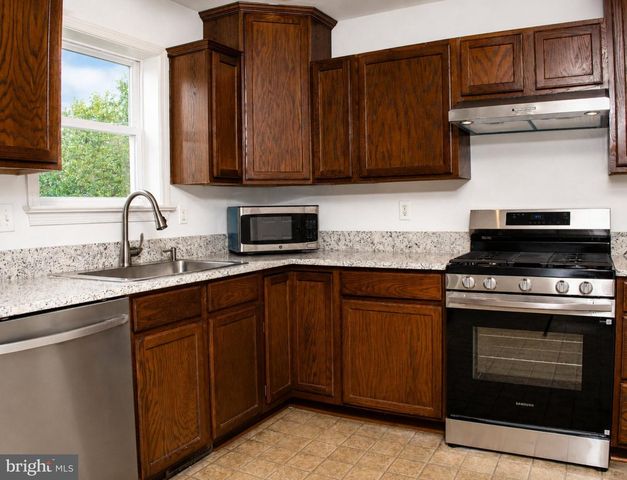 12113 FALLEN TIMBERS CIR, Hagerstown, MD 21740