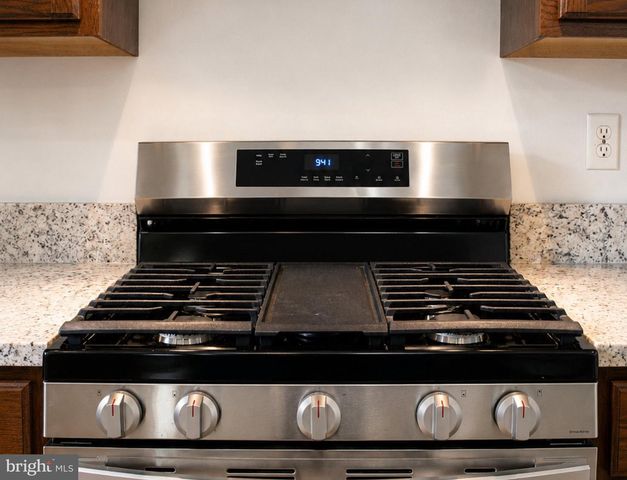 12113 FALLEN TIMBERS CIR, Hagerstown, MD 21740