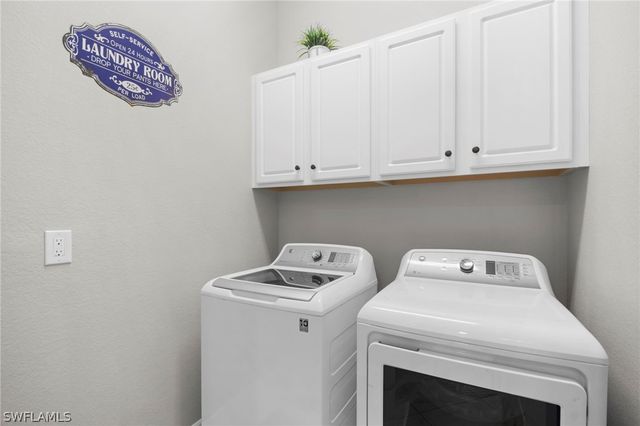 28119 Kerry CT, Bonita Springs, FL 34135