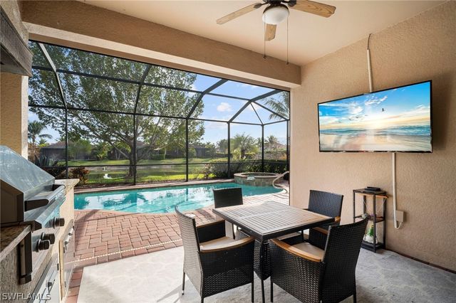 28119 Kerry CT, Bonita Springs, FL 34135