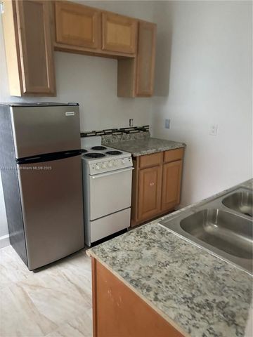 1927 Arthur St STUDIO, Hollywood, FL 33020