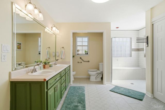 1805 W Ten Mile Rd, Cantonment, FL 32533