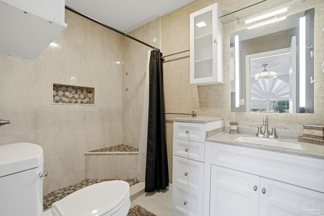 1805 W Ten Mile Rd, Cantonment, FL 32533