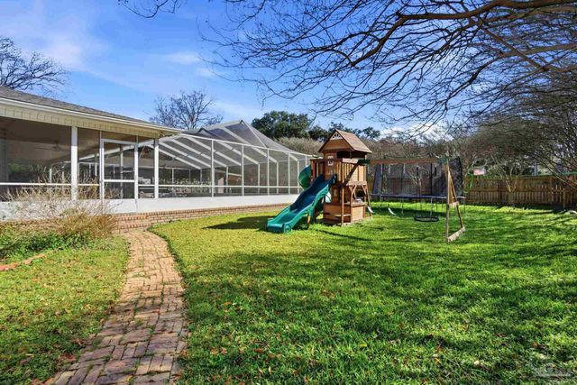 1805 W Ten Mile Rd, Cantonment, FL 32533