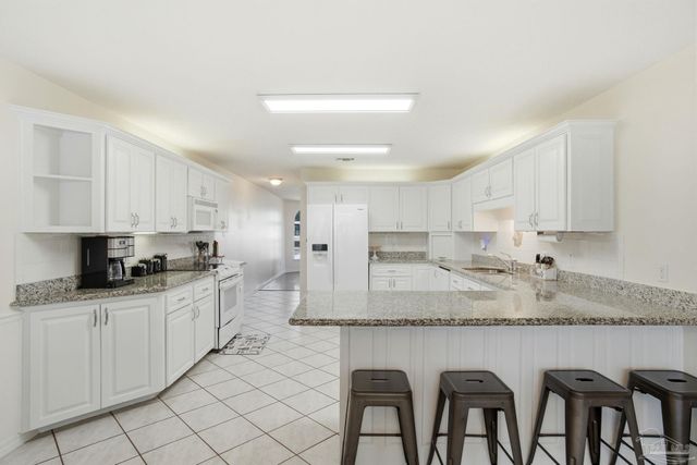 1805 W Ten Mile Rd, Cantonment, FL 32533