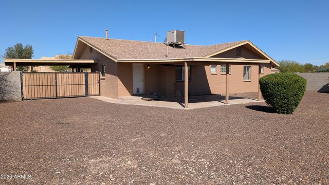 2929 E EBERLE Lane, Phoenix, AZ 85032