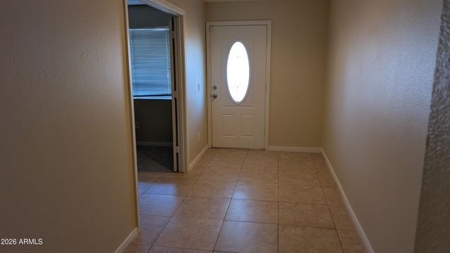 2929 E EBERLE Lane, Phoenix, AZ 85032